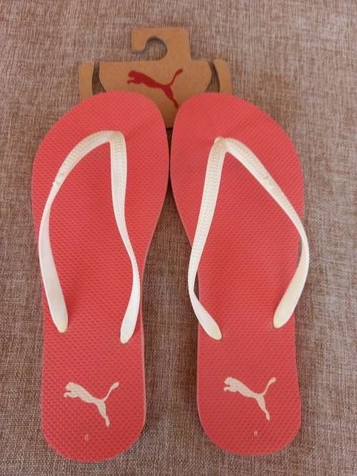 Puma sandals ladies first flip coral/white  - size UK 8