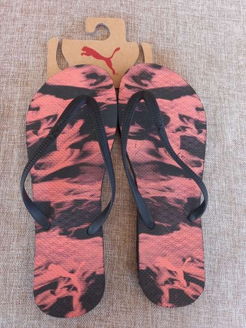 Puma sandals mens first flip black/peach - size UK8