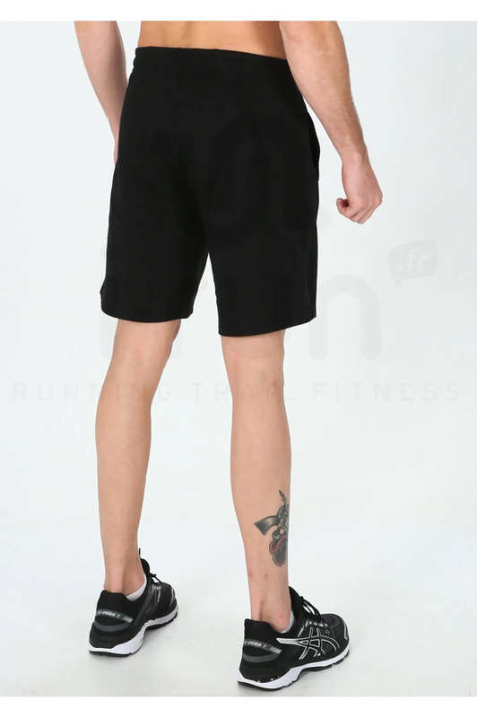 Asics Shorts Men`s Training Essential Knit  - Size Medium (M)