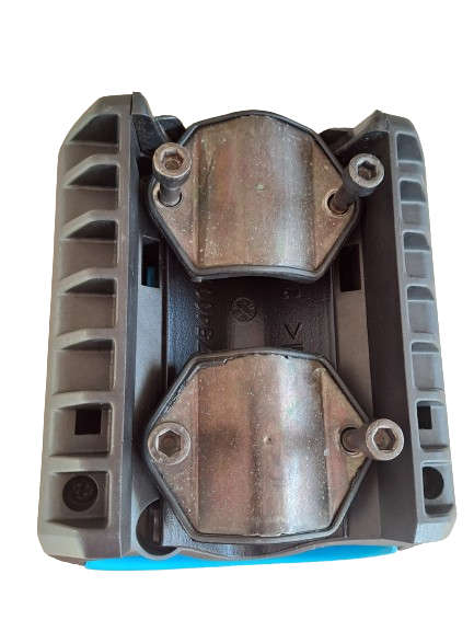 Thule Quick-Release Bracket