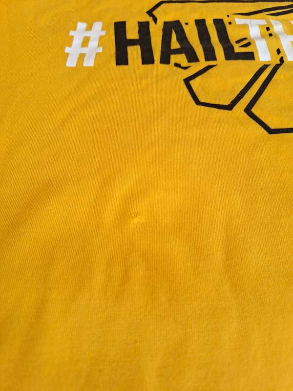 Kaizer Chiefs Tee Shirt Medium #Hail The Chief - with flaw