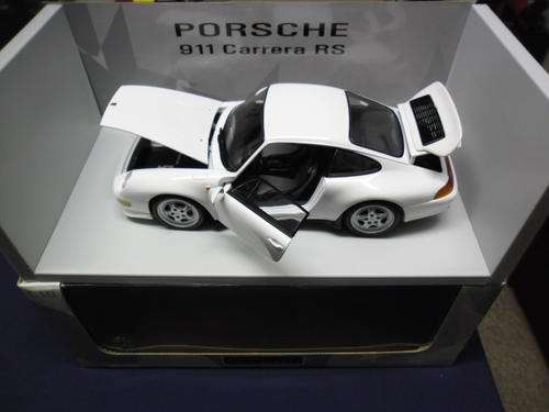 Porsche 911 Carrera RS  993      ( UT Models )