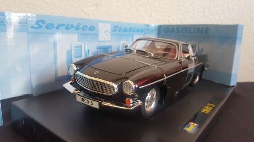 1:18 Volvo P 1800 S - Black