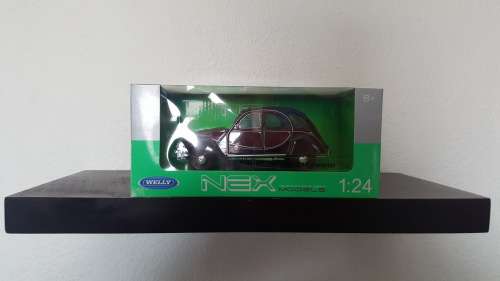 1:24 Citroen 2CV 6 Charleston - Maroon / Black