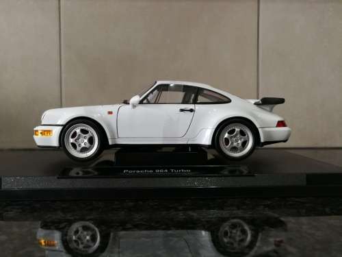 1:18 Porsche 964 Turbo - White
