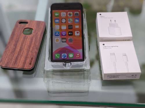 Apple iPhone 8 - 256gb - Including new Apple 18W Charger and cable - New Bamboo cover