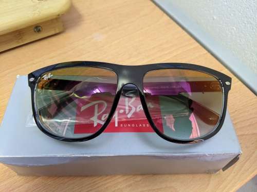 Ray-Ban ® RB4147 sunglasses