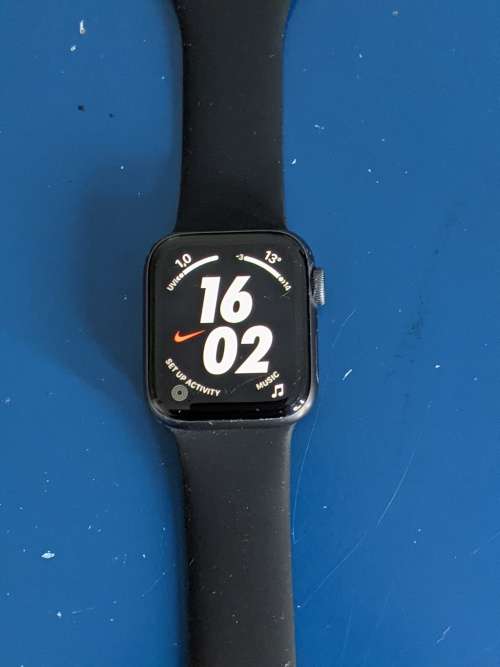 Apple Watch Series 4 40mm - GPS only
