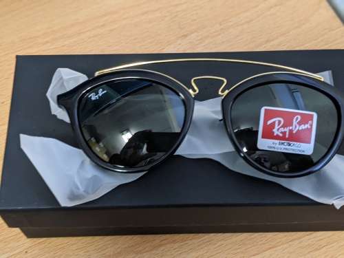 Ray-Ban Women`s 0RB4257 Round Sunglasses
