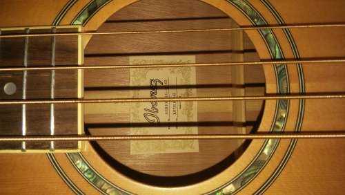 IBANEZ  AEB 10E ACOUSTIC ELECTRIC BASS