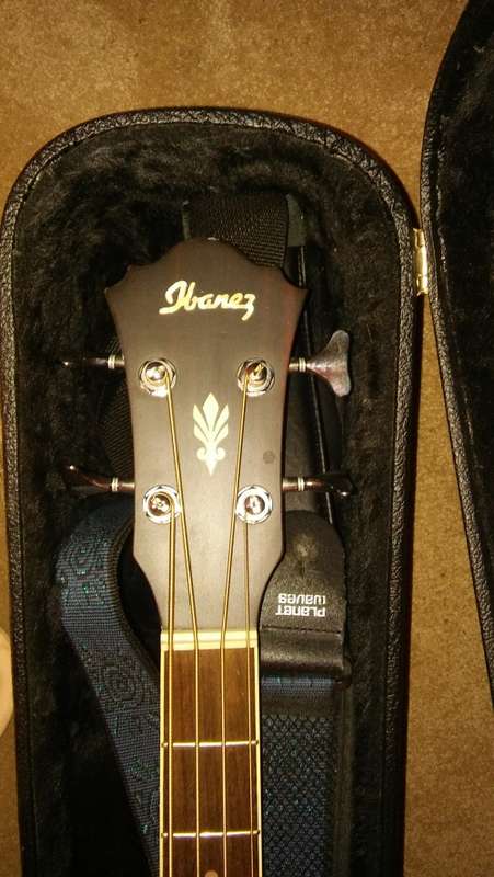 IBANEZ  AEB 10E ACOUSTIC ELECTRIC BASS