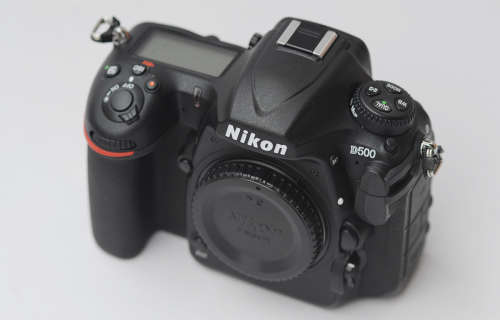Nikon D500 20.9 megapixel and 4k DSLR (Like New)