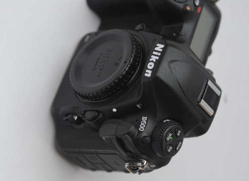 Nikon D500 20.9 megapixel and 4k DSLR (Like New)