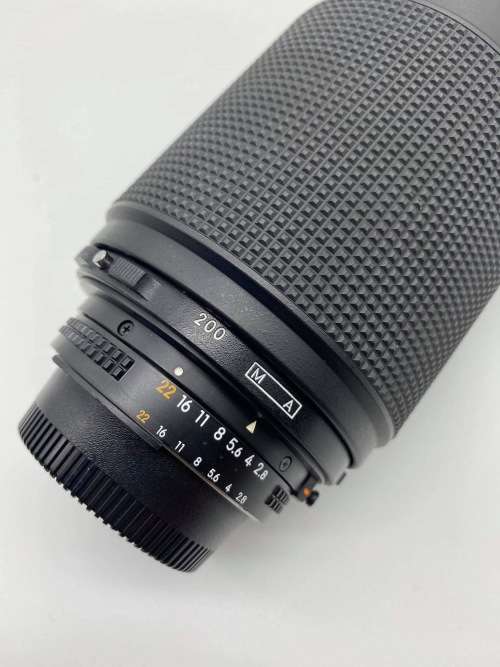 NIKON 80-200MM F/2.8 FULL FRAME LENS (EXCELLENT CONDITION) WORTH R25000.00!!!