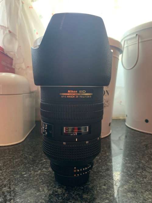 Nikon 28-70mm f/2.8 Full Frame Lens. (Please read the description). Worth R24k!!!