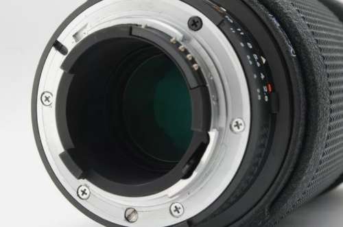 Nikon AF 80-200mm f/2.8D lens