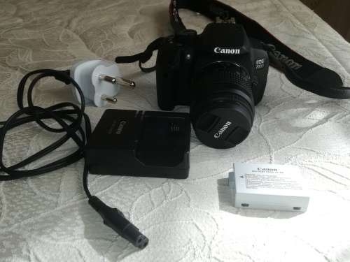 Canon 700D 18mp DSLR w/ Canon 35-80mm lens (Excellent Condition)