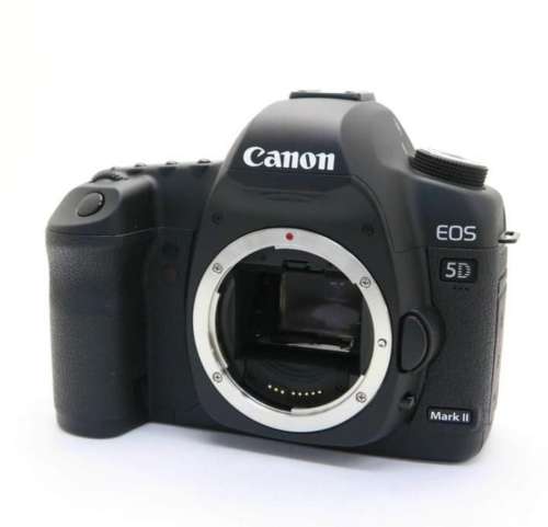 Canon 5D Mark II (like new and low shutter count) WORTH R22000.00!!!