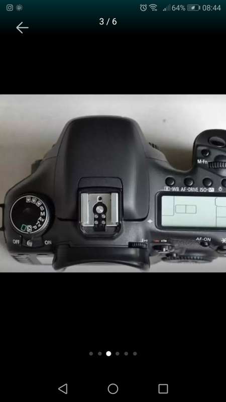 Canon 7D Mark (Body Only) like new with low shutter count