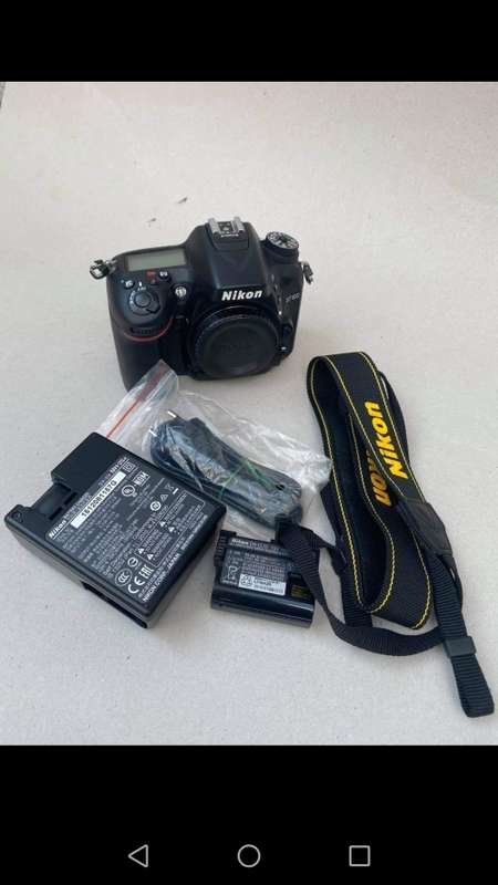Nikon D7100 body (Like New Condition) low shutter count
