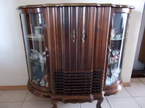 imbuia ball and claw radiogram