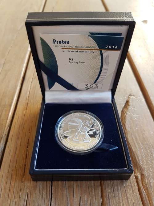 **** 2016 PROOF R1 SILVER  ` LIFE OF A LEGEND NELSON MANDELA ` ****