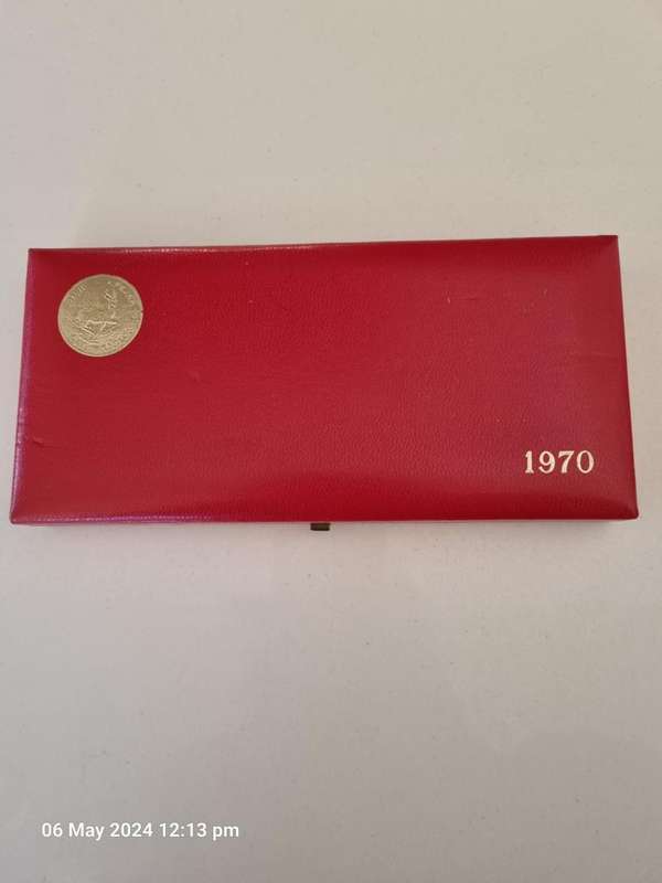 ****1X 1970 SHORT PROOF SET IN LONG PROOF RED BOX****