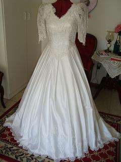 STUNNING white shantung WEDDING DRESS - size 34