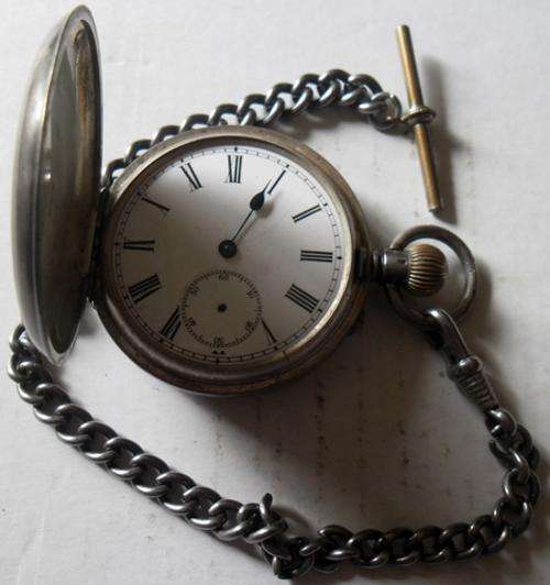## Unknown Pocket watch,Silver 0.935g W/Fobchain not silver total weight 104.3g ##