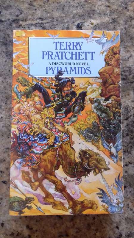Pyramids A discworld novel by Terry Pratchett