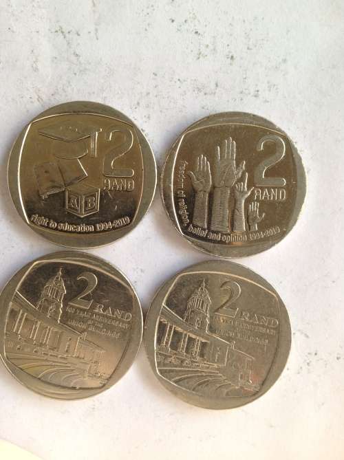 2013 4 x R2 Coins. 1 x Education, 1 x Childrens Rights, 2 x Union buildings. Bid per coin to take 4.