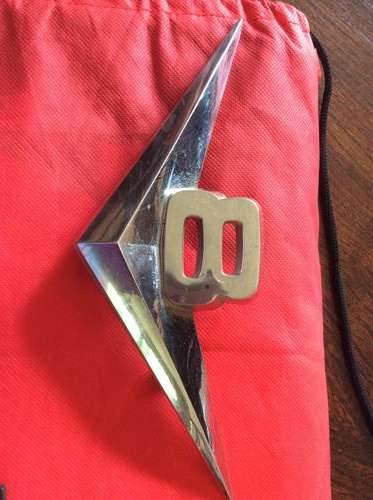 V8 Bonnet Badge Chromed Metal, LARGE,