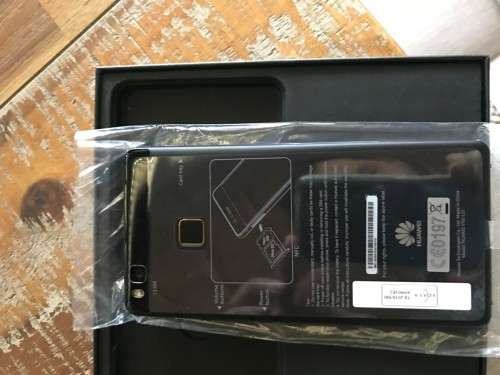 ***Hauwei P9 Lite, Black, Brand new in box!***