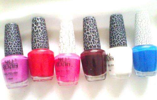 Makeup - Crackling Nail polish