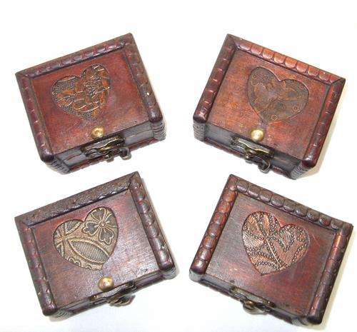 Beautiful Crafted Wooden Trinket Box - HEART - small - LIMITED STOCK!!!