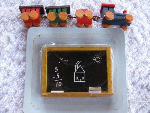 TOY TRAIN AND BLACKBOARD (DEL PRADO)