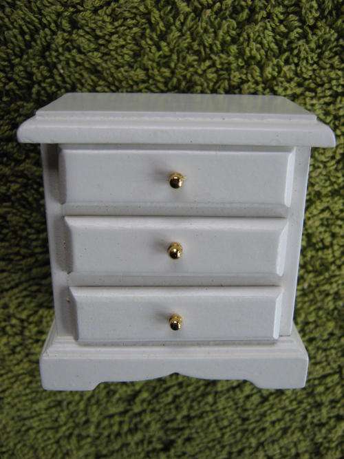 CHEST OF DRAWERS(DEL PRADO).