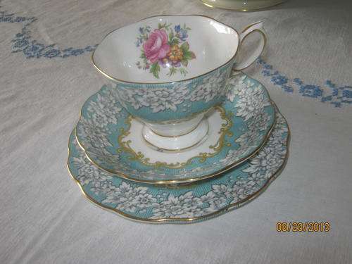 royal albert Enchantment Trio as good as new