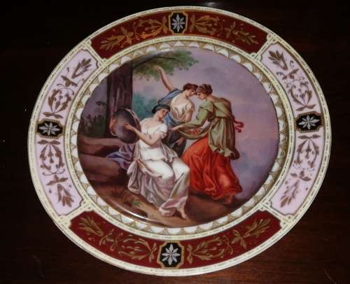 A Royal Vienna ramona wall plate