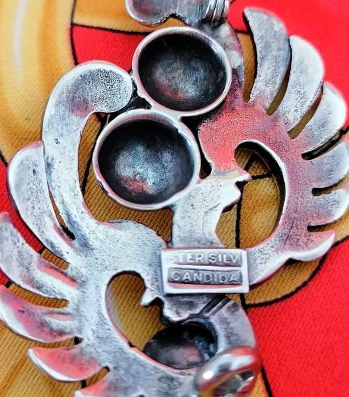 A stunning rare candida brooch