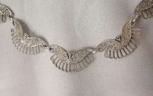 A stylish 1950s sterling scalloped necklace