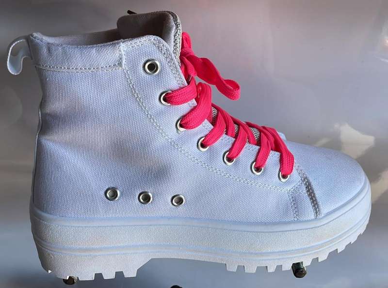 Canvas Takkie White