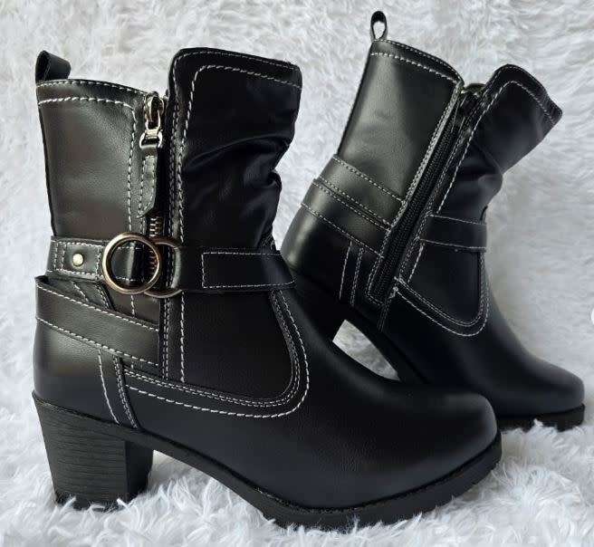 Lilley Marie Womens Black Heeled Boot