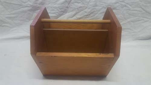 GORGEOUS!!! Magazine Rack