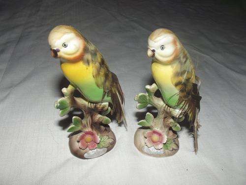 Pair of Porcelain Birds - No Reserve