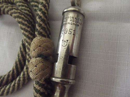 Amazing Militaria Whistle & Lanyard