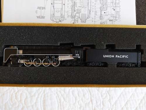 Con-Cor Union Pacific UP 835 4-8-4 Northern Steam Locomotive - N Scale