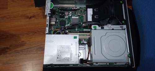 Late entry!! Neat HP Desktop pc box - Intel Core 2 (read description!)