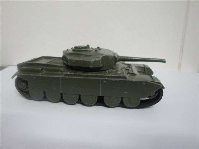 Dinky Centurion tank No 651 made in England by Meccano For REFURBISHMENT
