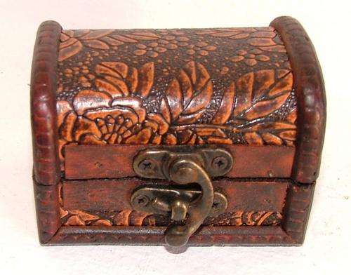 Beautiful Small Wood Trinket Box